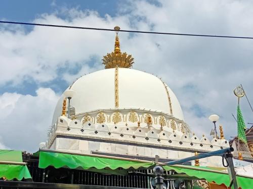 Tere Jalwon Ki Tabani Moinuddin Ajmeri Lyrics | Tere Jalwon Ki Tabani Lyrics