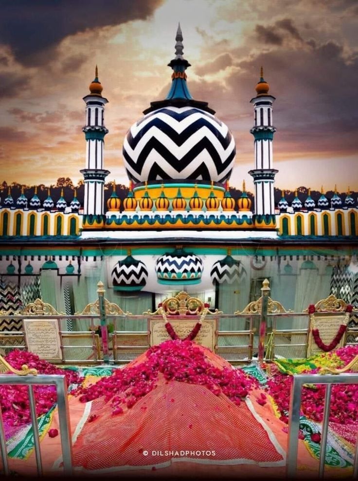 सुन्नियों का नारा है अहमद रज़ा हमारा है / Sunniyon Ka Nara Hai Ahmad Raza Hamara Hai