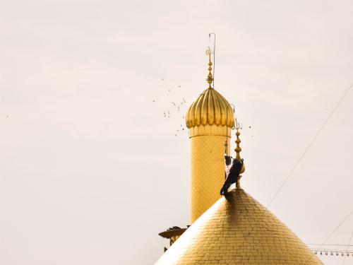 जिस के घर का है सारा ज़माना ग़ुलाम, उस हुसैन इब्न-ए-हैदर पे लाखों सलाम / Jis Ke Ghar Ka Hai Saara Zamaana Ghulaam, Us Husain Ibn-e-Haidar Pe Laakhon Sal