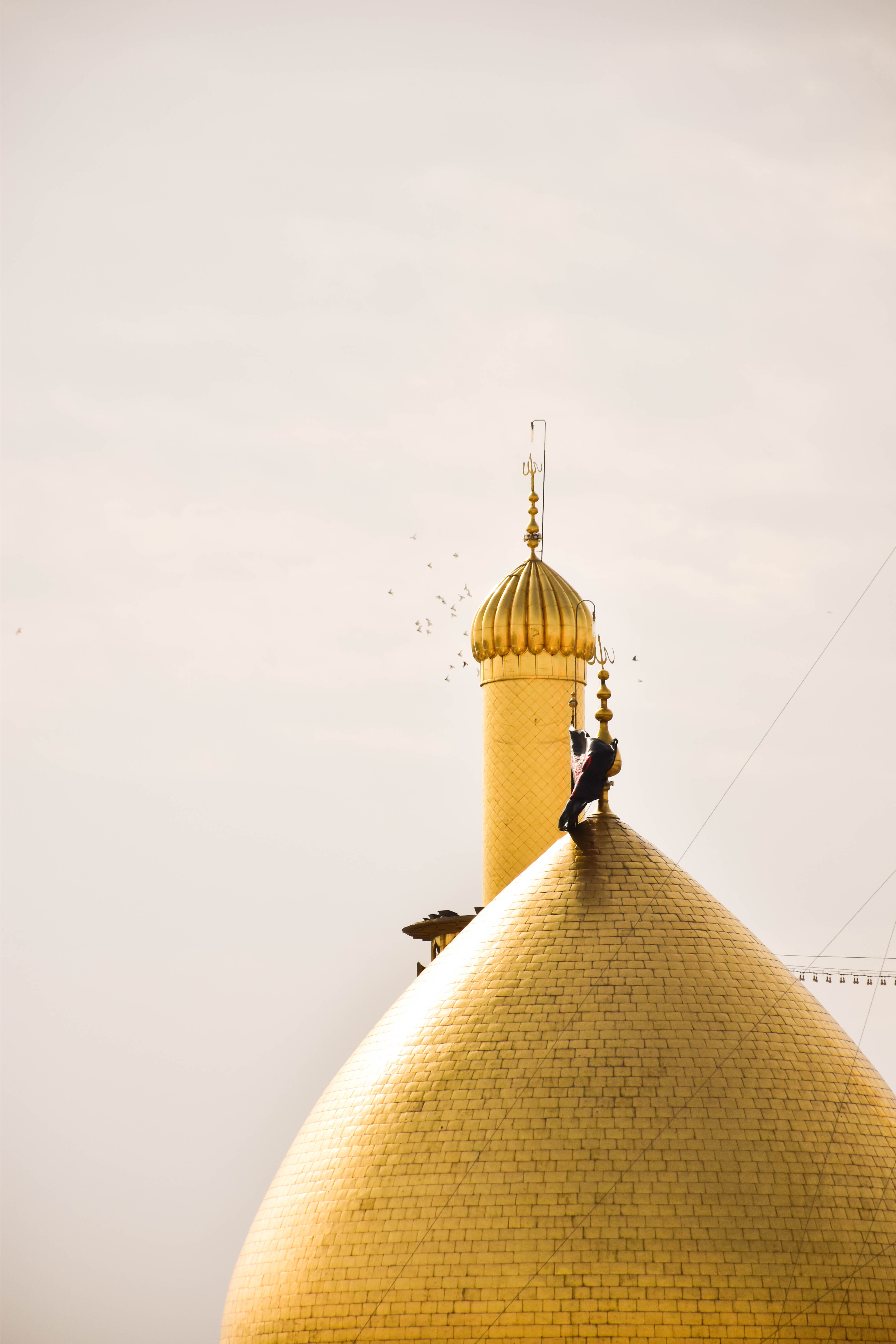 जिस के घर का है सारा ज़माना ग़ुलाम, उस हुसैन इब्न-ए-हैदर पे लाखों सलाम / Jis Ke Ghar Ka Hai Saara Zamaana Ghulaam, Us Husain Ibn-e-Haidar Pe Laakhon Sal